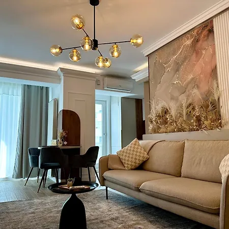 Sunrise Splendor Apartment Navodari